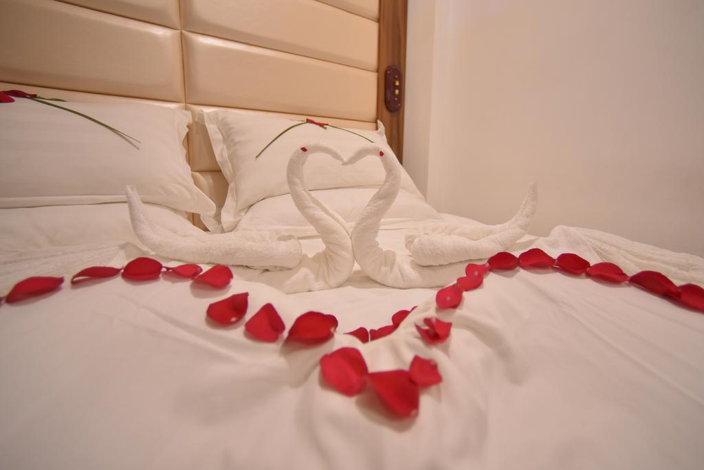 Hotel Crown Arena Hulhumale Esterno foto