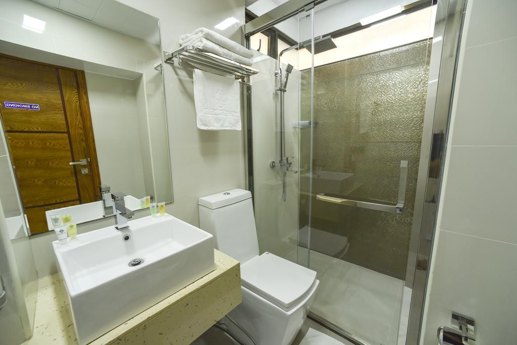 Hotel Crown Arena Hulhumale Esterno foto